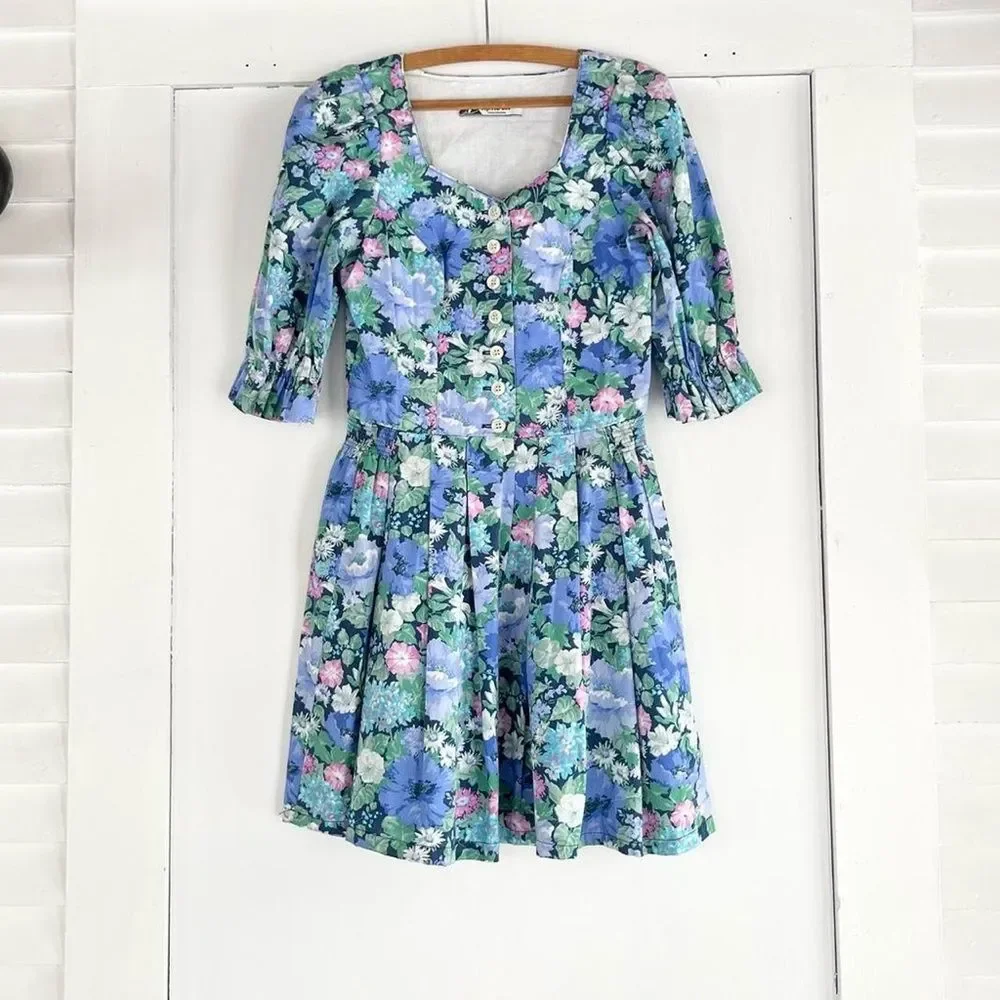 Beautiful Vintage Floral Cotton Austrian Dirndl Cottage Dress 0 2 4 XS Womens